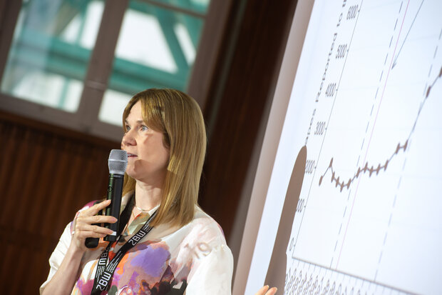 • Keynote von Johanna Rickne (Stockholm University) über Replikation und politische Implikationen in der sozialwissenschaftlichen Forschung