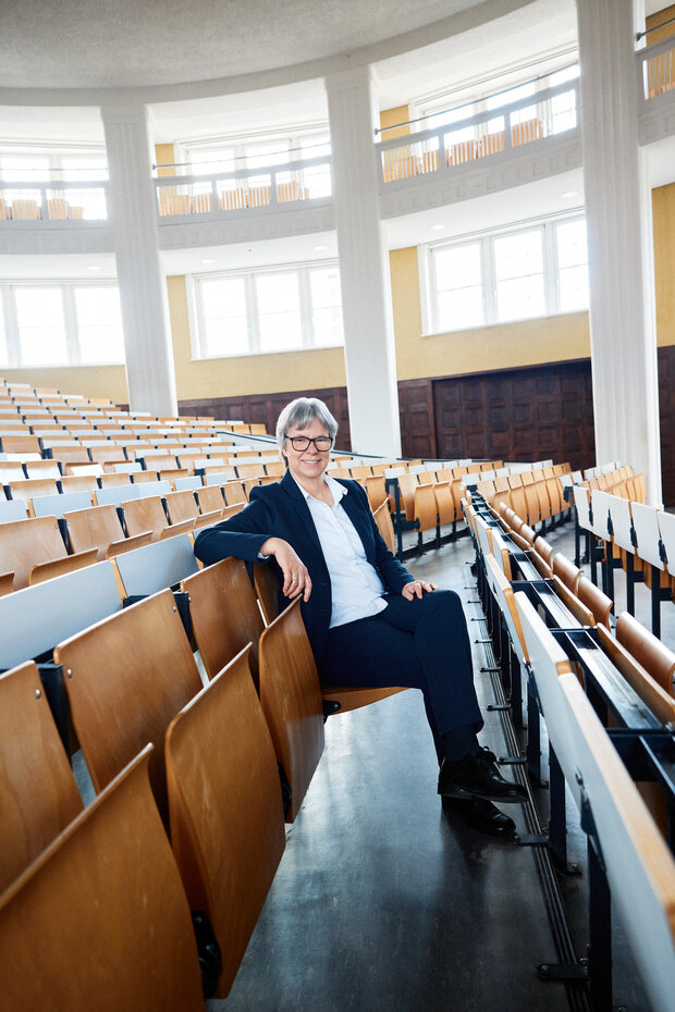 Prof. Dr. Marianne Saam