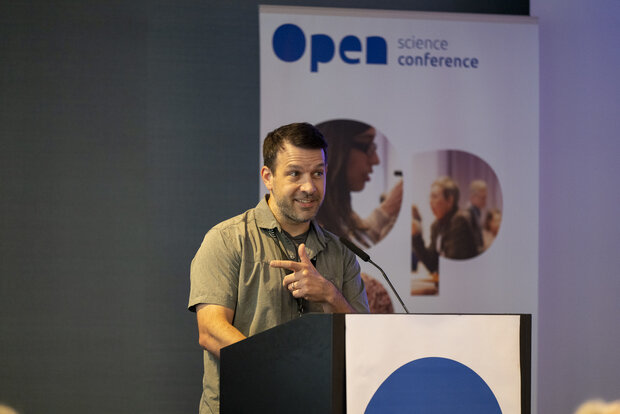 Tim Errington (Center of Open Science)
